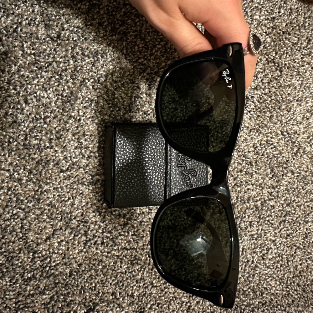 Rayban Polarized Wayfarer Folding Classic Sunglasses